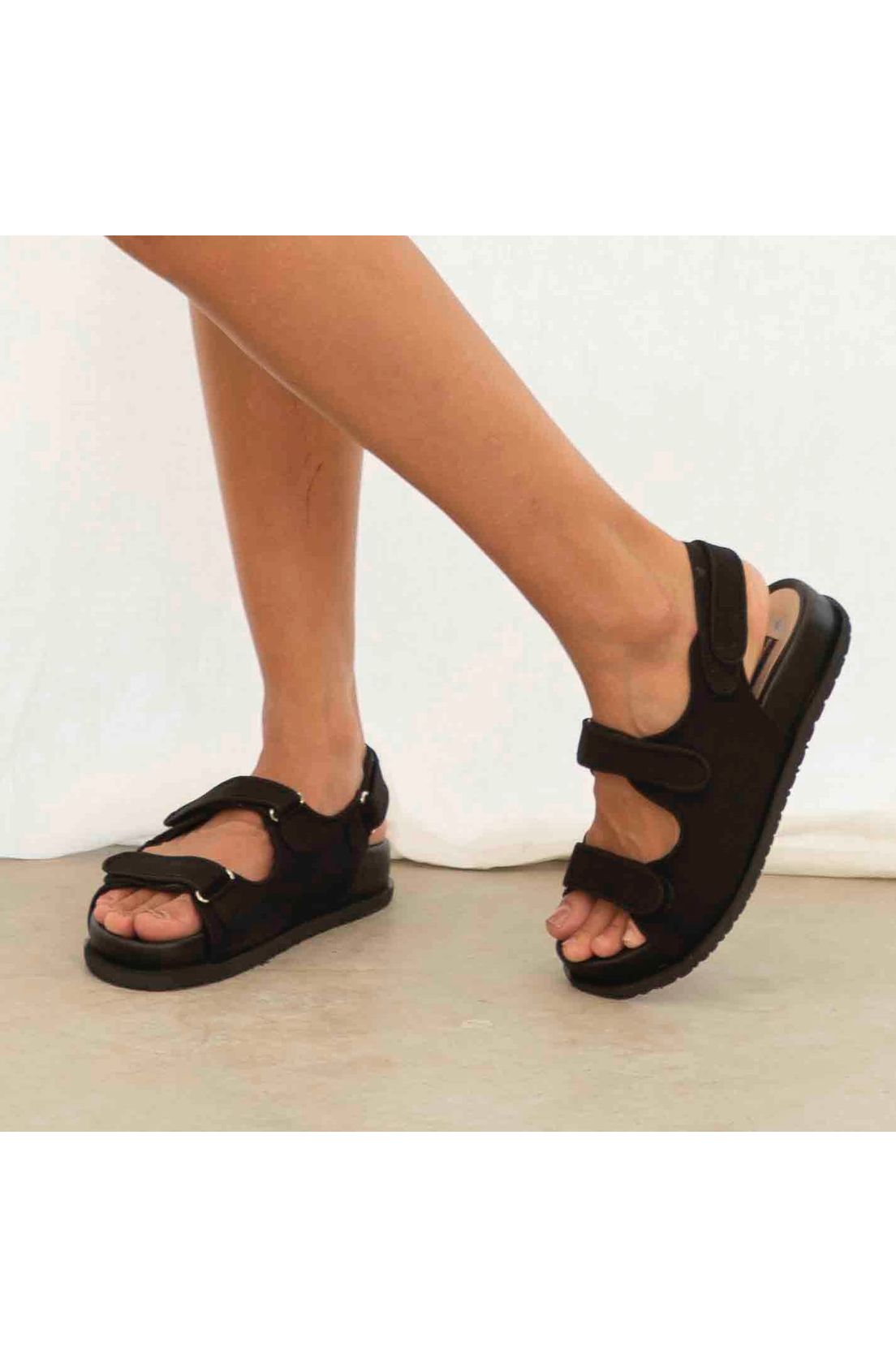 Sandalia deportiva negra para mujer kobe - Tennis
