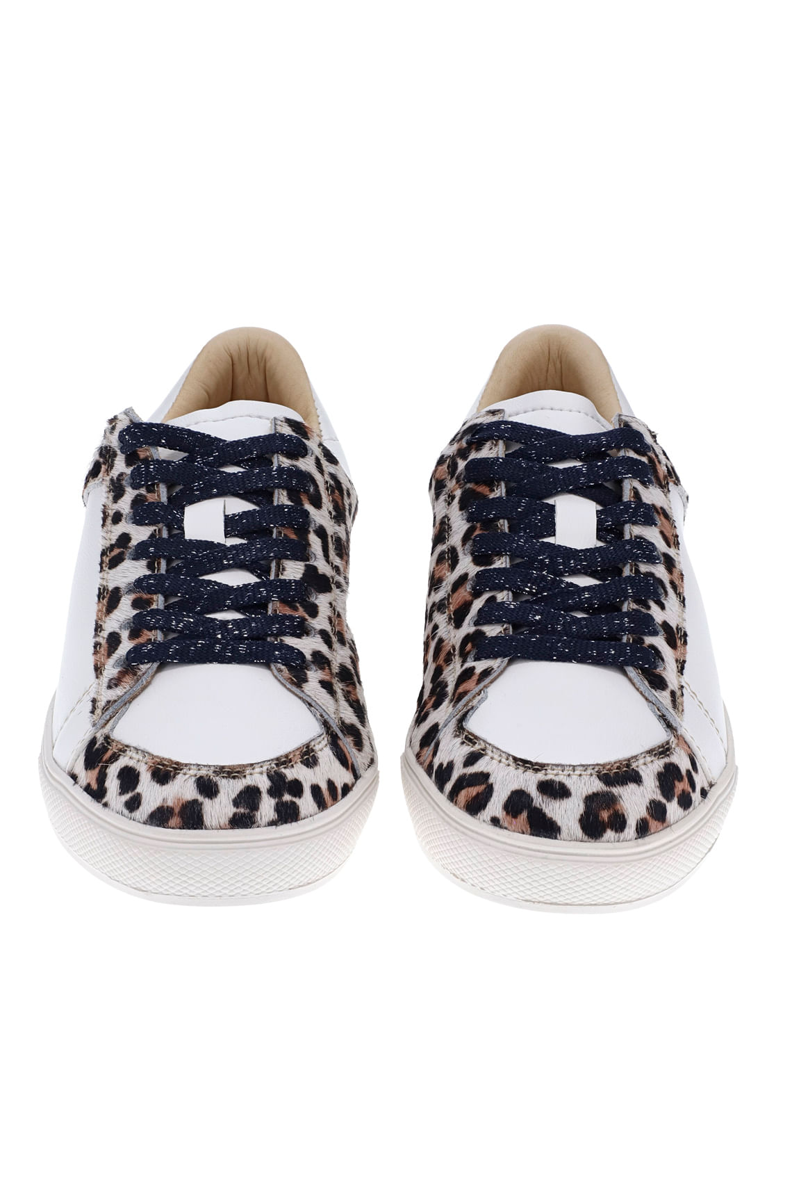 Tenis en cuero estampado animal print para niña