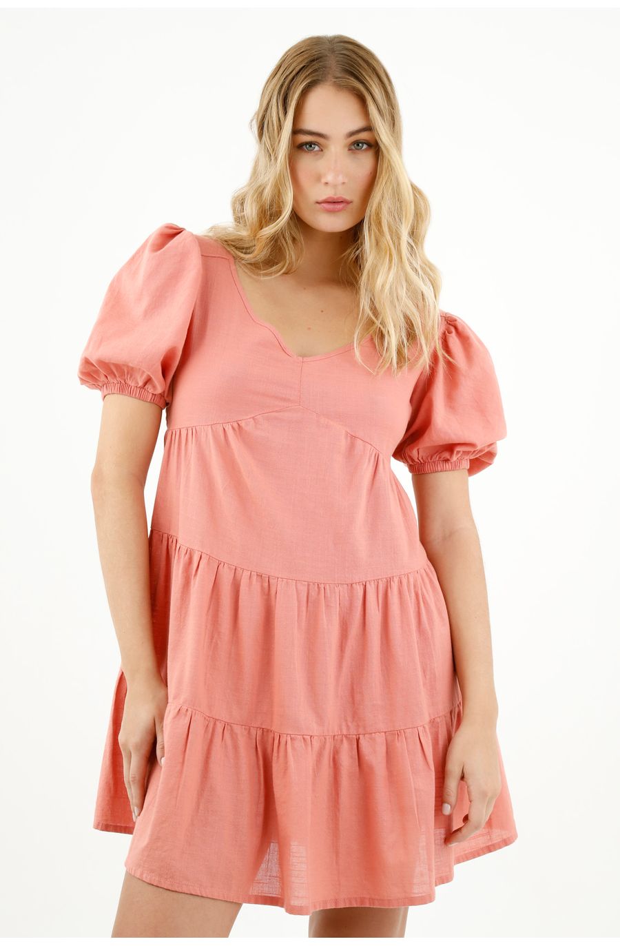 Vestido naranja con cortes para mujer