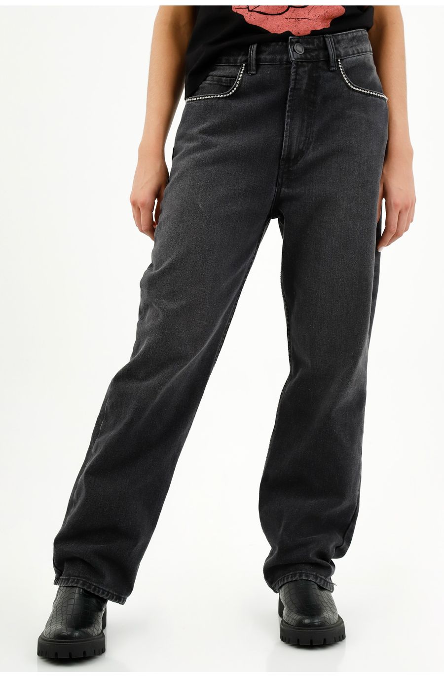 Jean negro con piedras decorativas para mujer