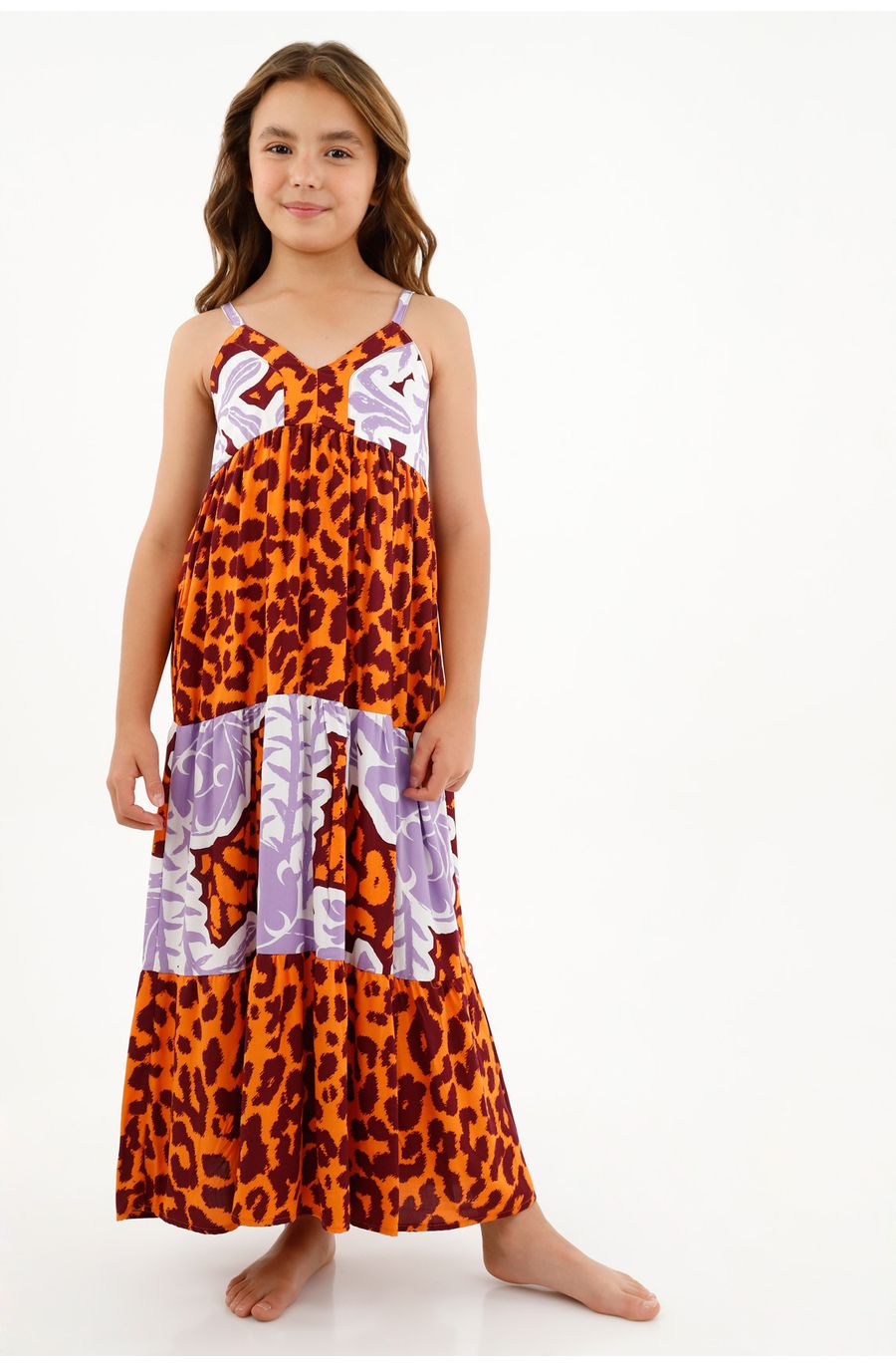 Vestido largo estampado para niña