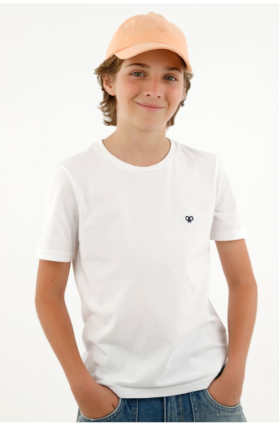 Gorra naranja con mini raqueta bordada para niño