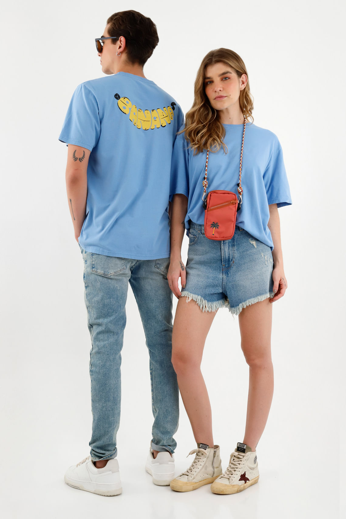 Camiseta unisex estampada en posterior azul
