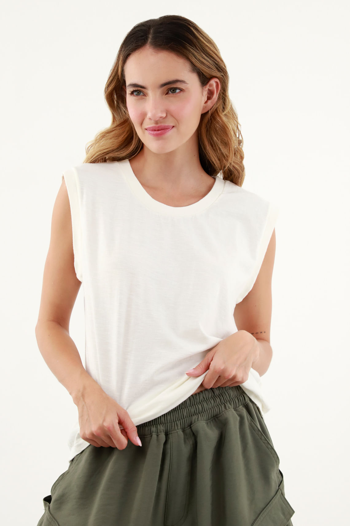 Camiseta crudo cuello redondo para mujer