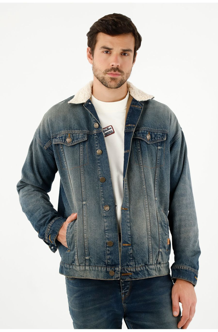 Chaqueta azul con cuello ovejero para hombre