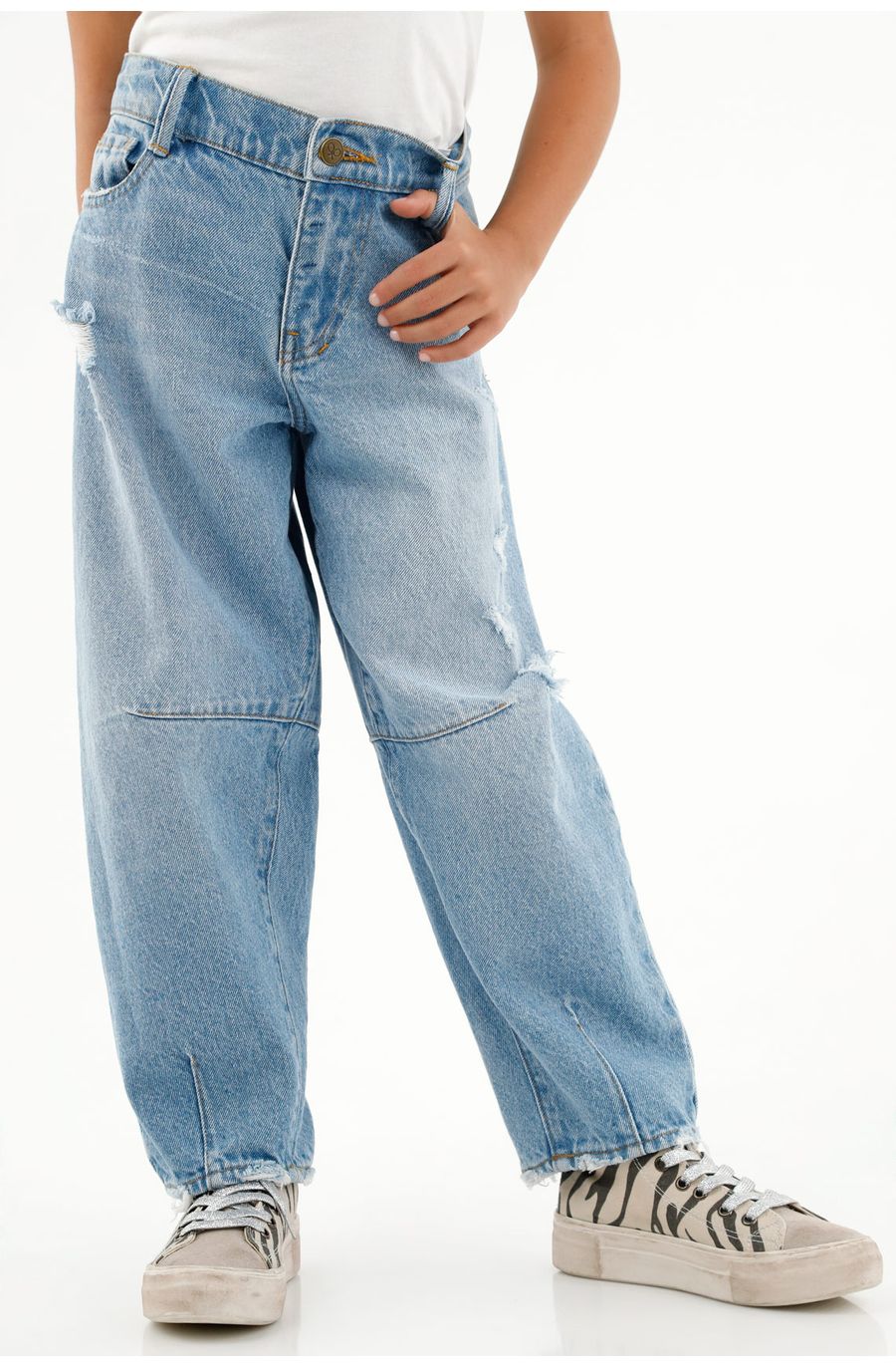 Jean de silueta englobada azul para niña