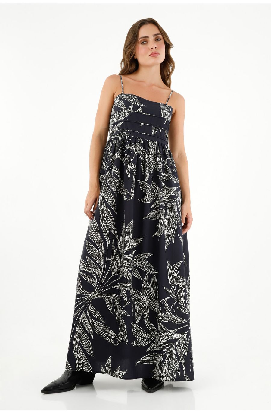 Vestido negro de tela fluida para mujer