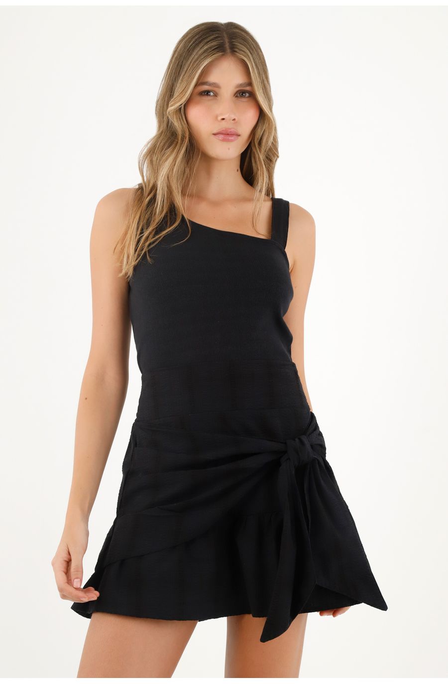 Falda negra con bolero en ruedo para mujer