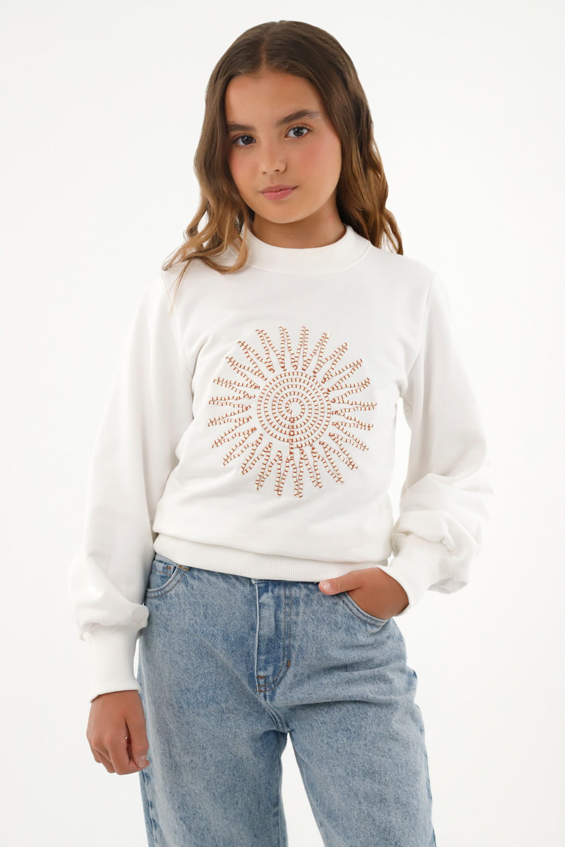 Buzo crudo con aplique decorativo para niña