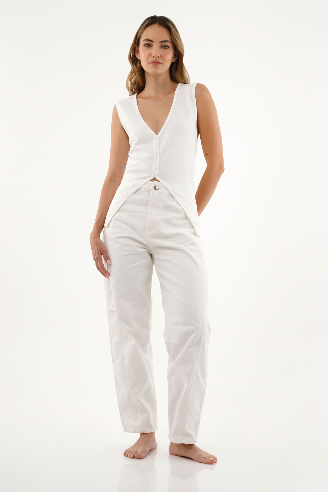 Jean crudo de cinco bolsillos para mujer