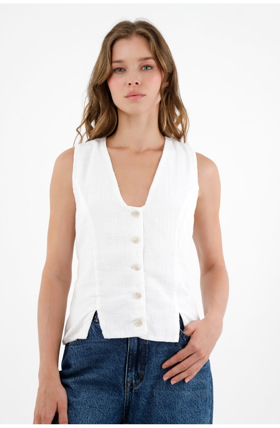 Camisa con escote en V blanca para mujer