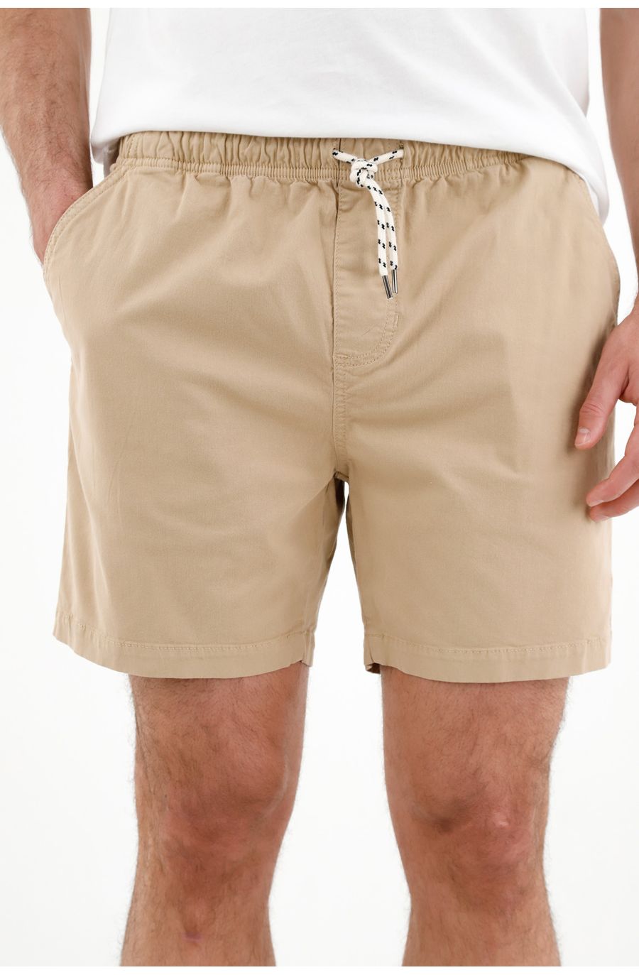 Bermuda café con pretina elástica para hombre