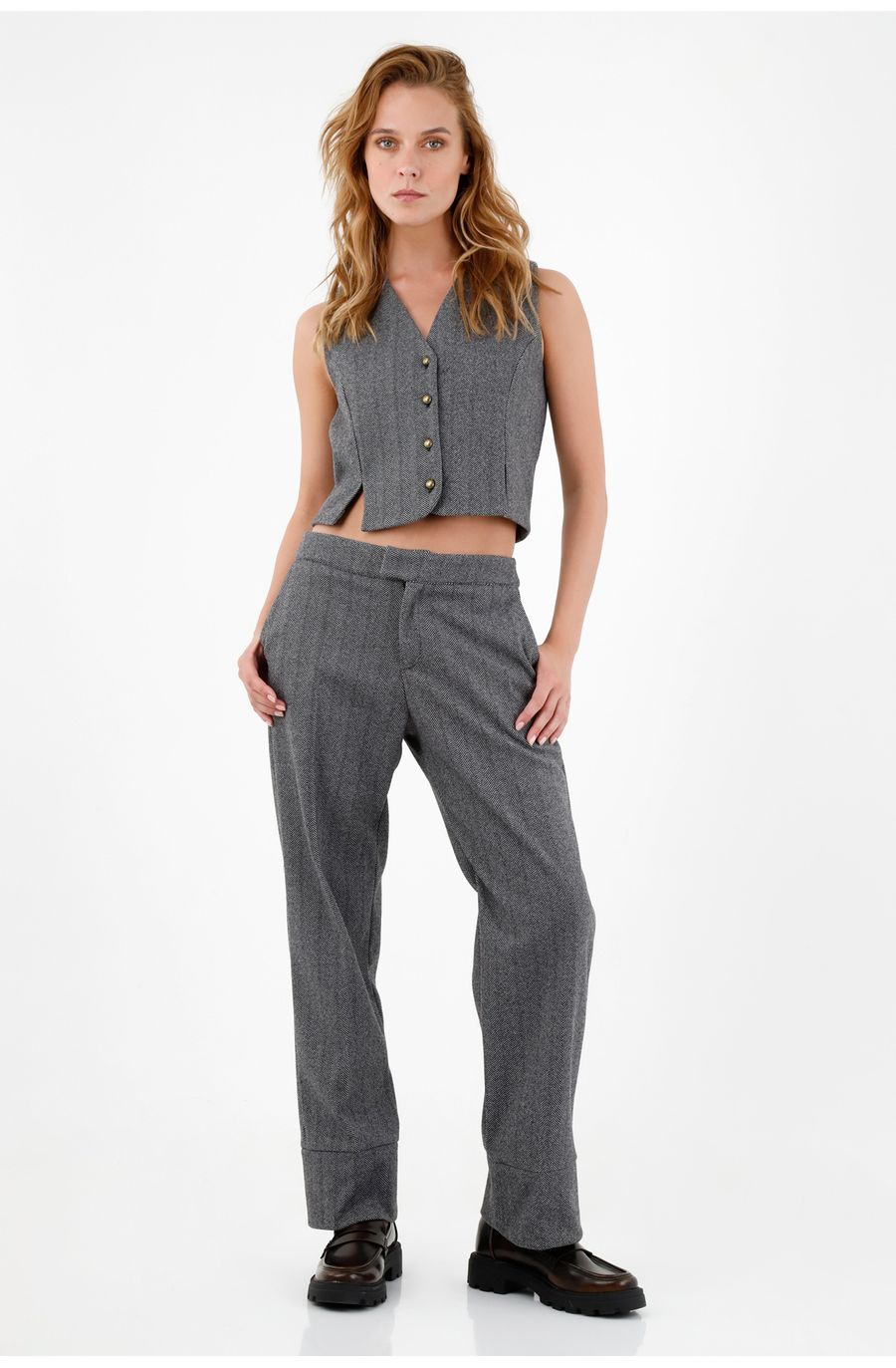 Pantalón negro tipo sastre para mujer