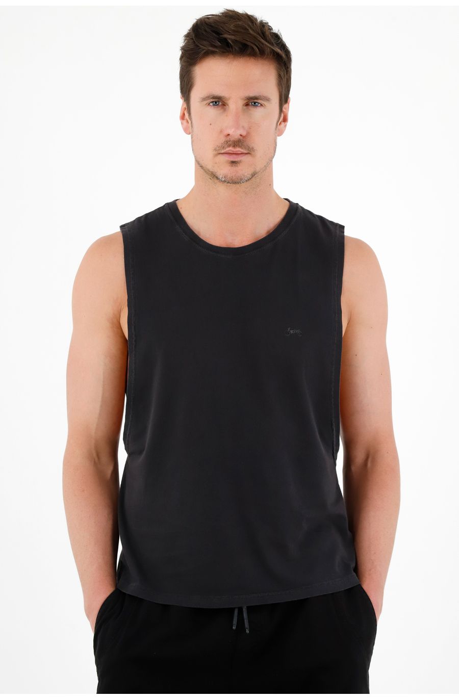 Camiseta manga sisa negra para hombre