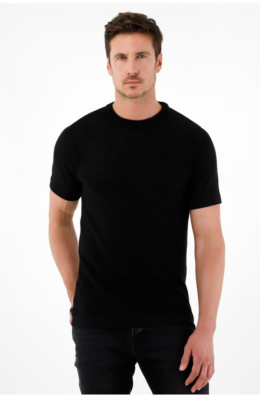 Camiseta negra tejida para hombre