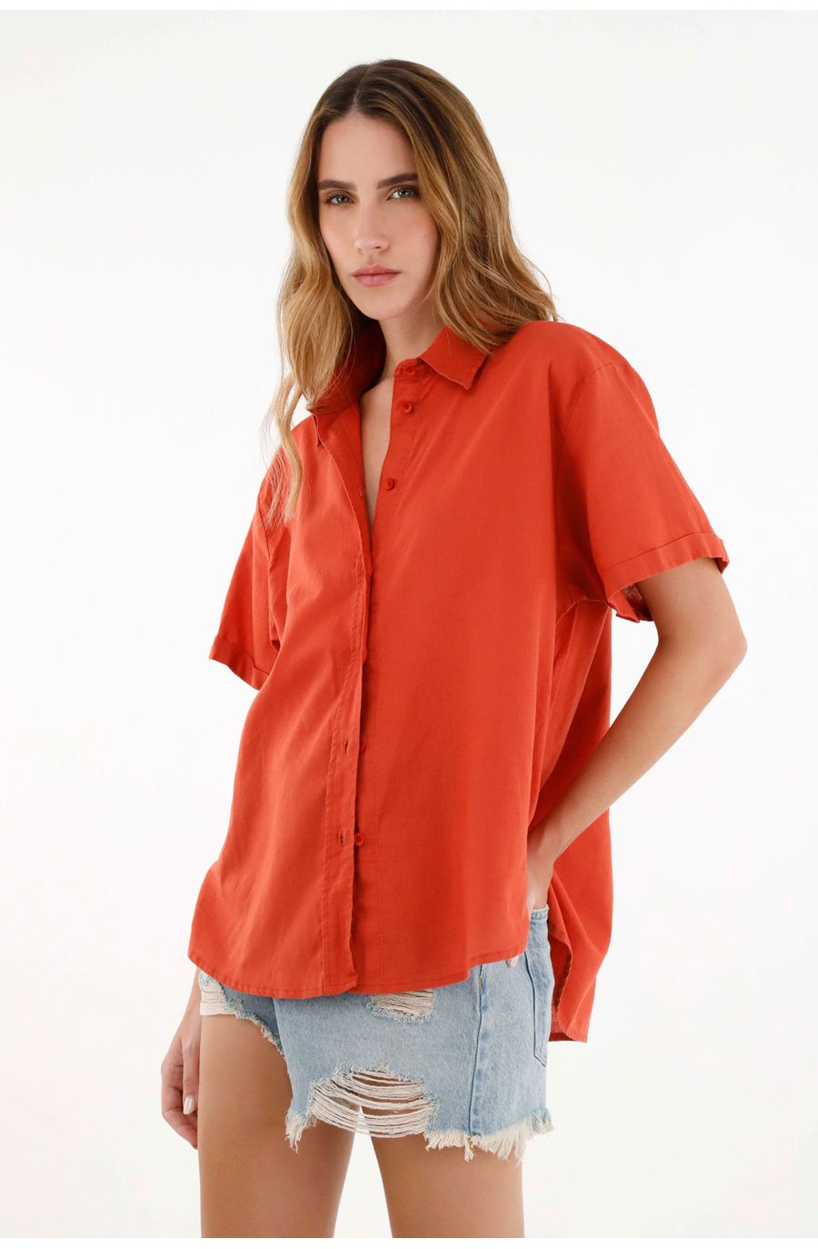 Camisa terracota cuello clásico para mujer