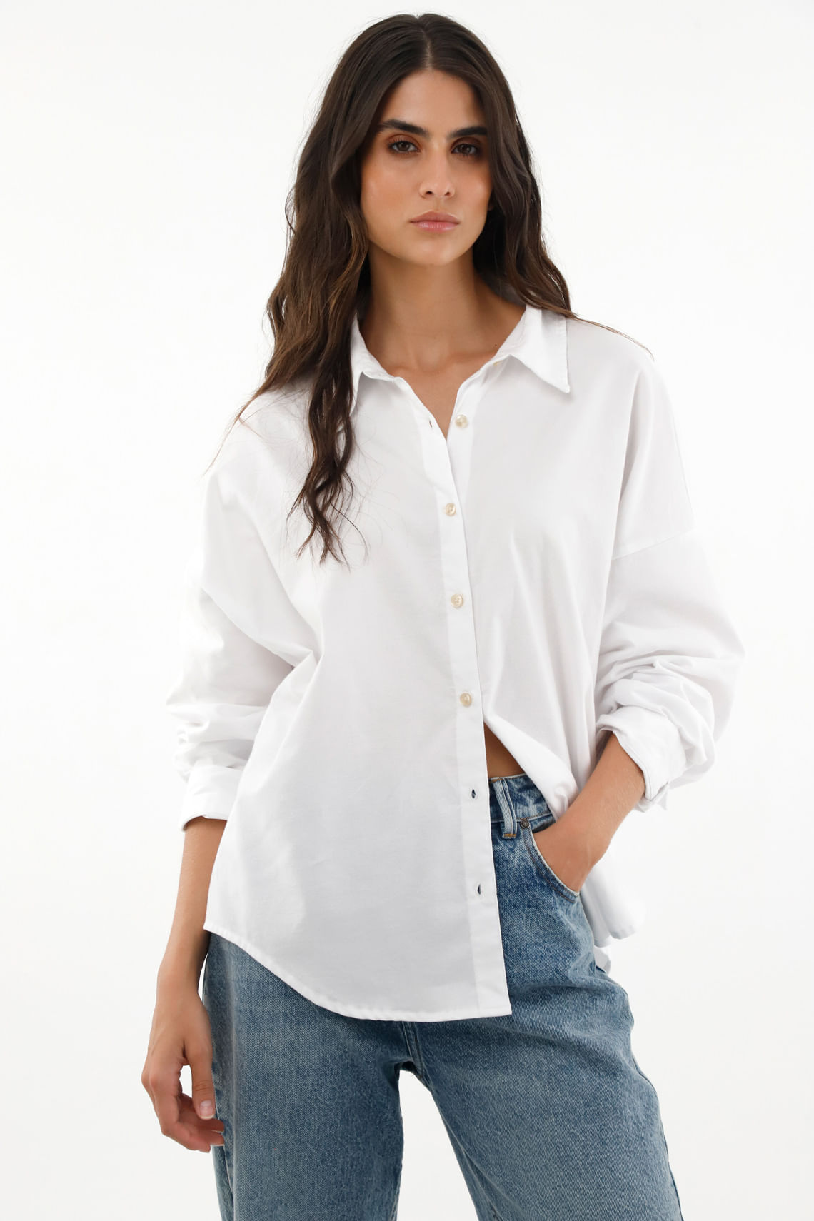 Camisa clásica blanca para mujer