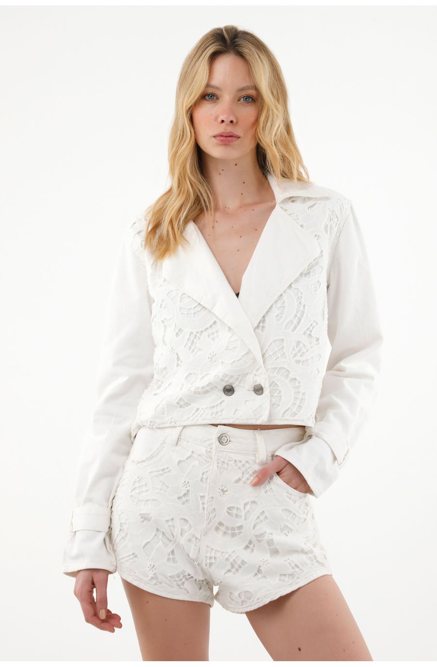 Short de tiro alto crudo con encajes para mujer