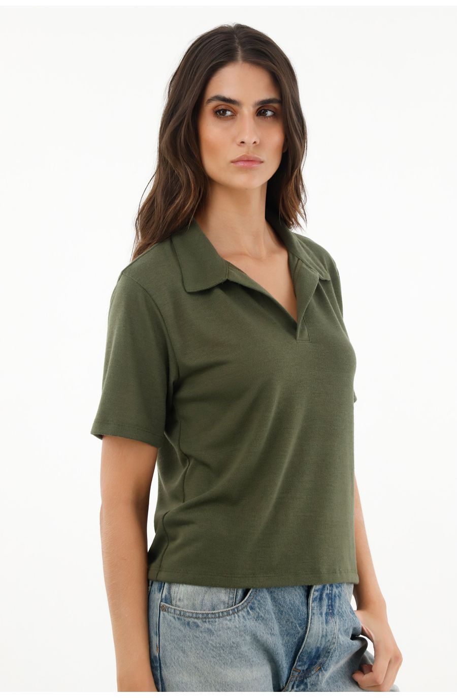 Camiseta verde tipo polo manga corta para mujer