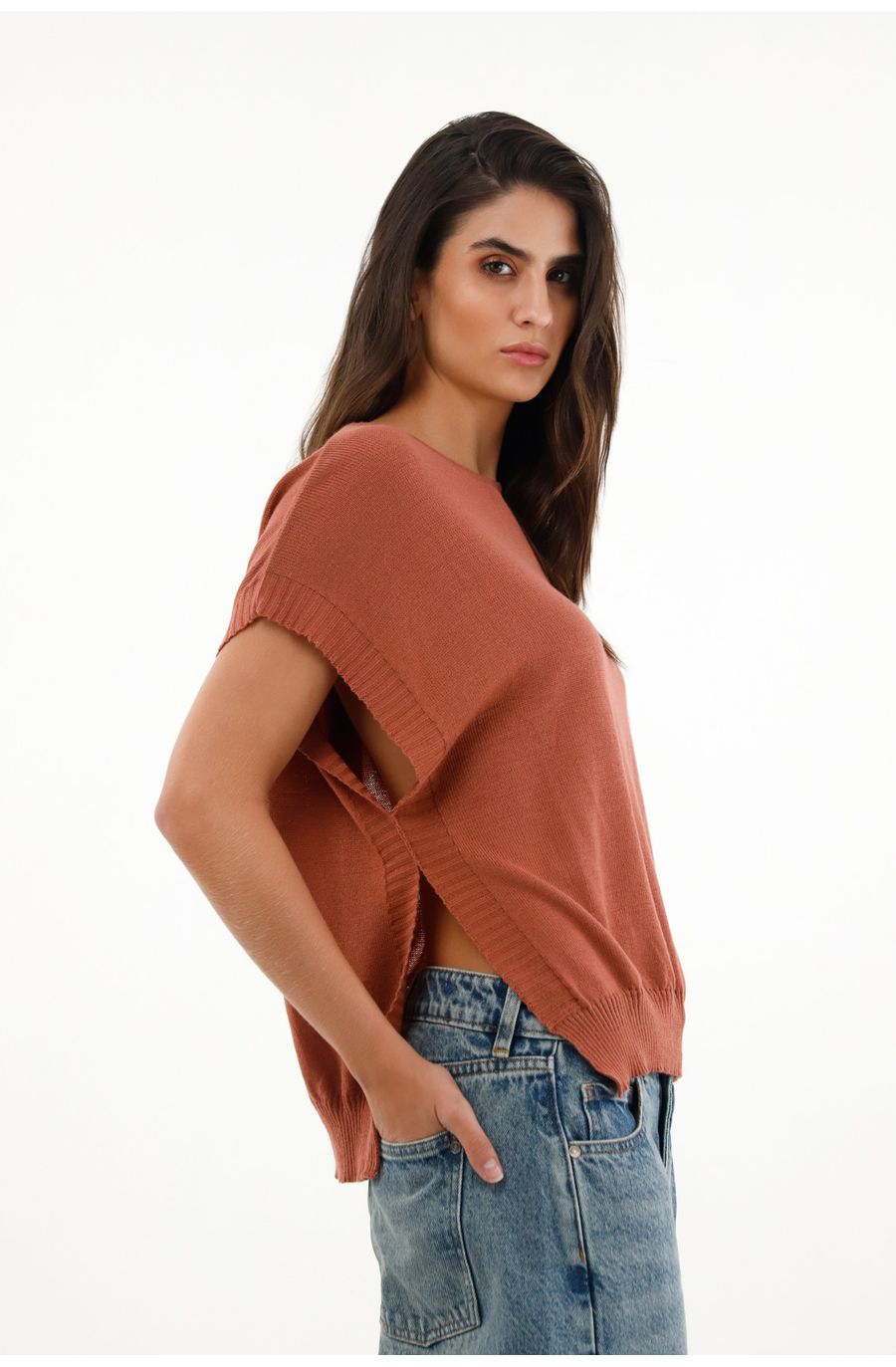 Camiseta tejida con aberturas para mujer