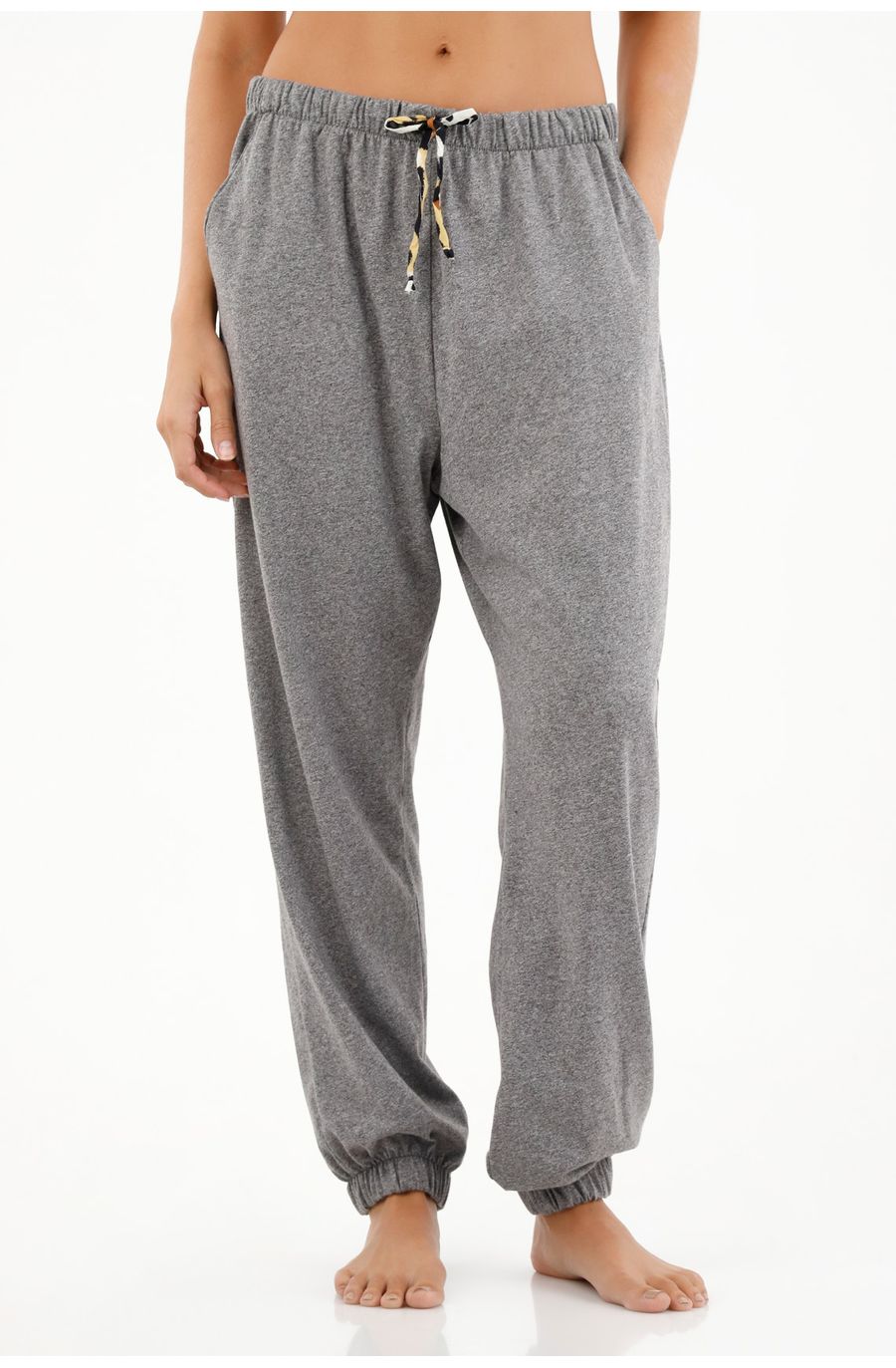Pantalón tipo Jogger tiro alto gris para mujer