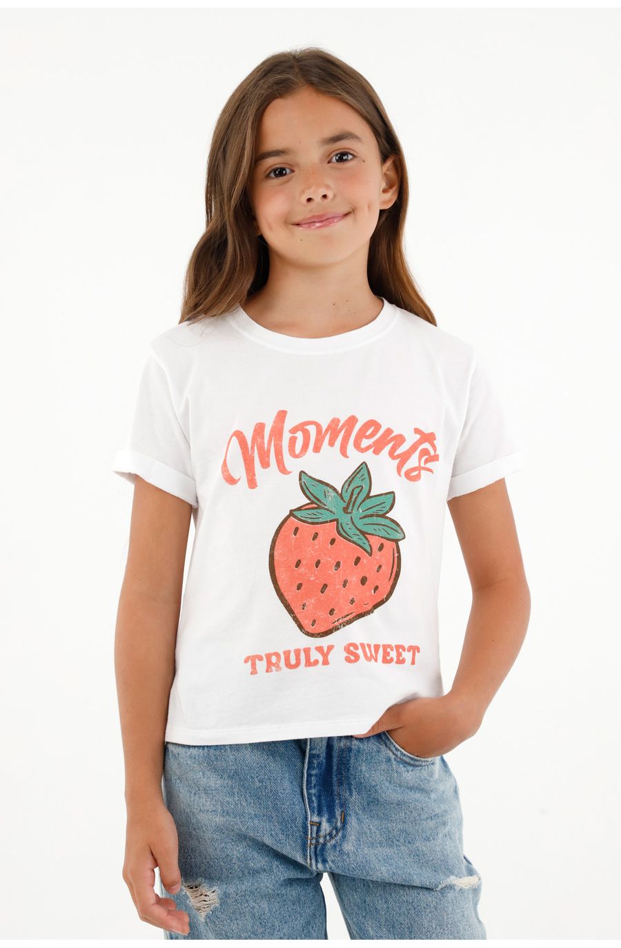 Camiseta blanca con estampado frontal para niña