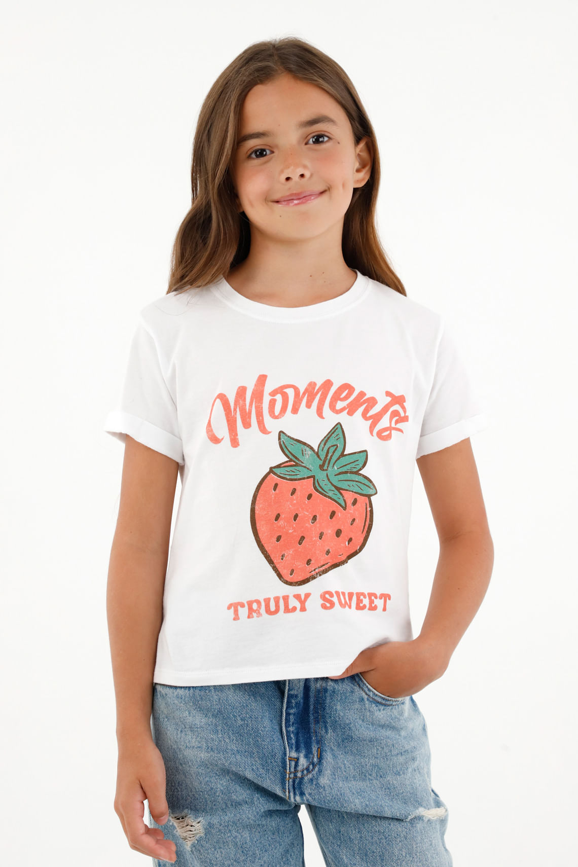 Camiseta blanca con estampado frontal para niña