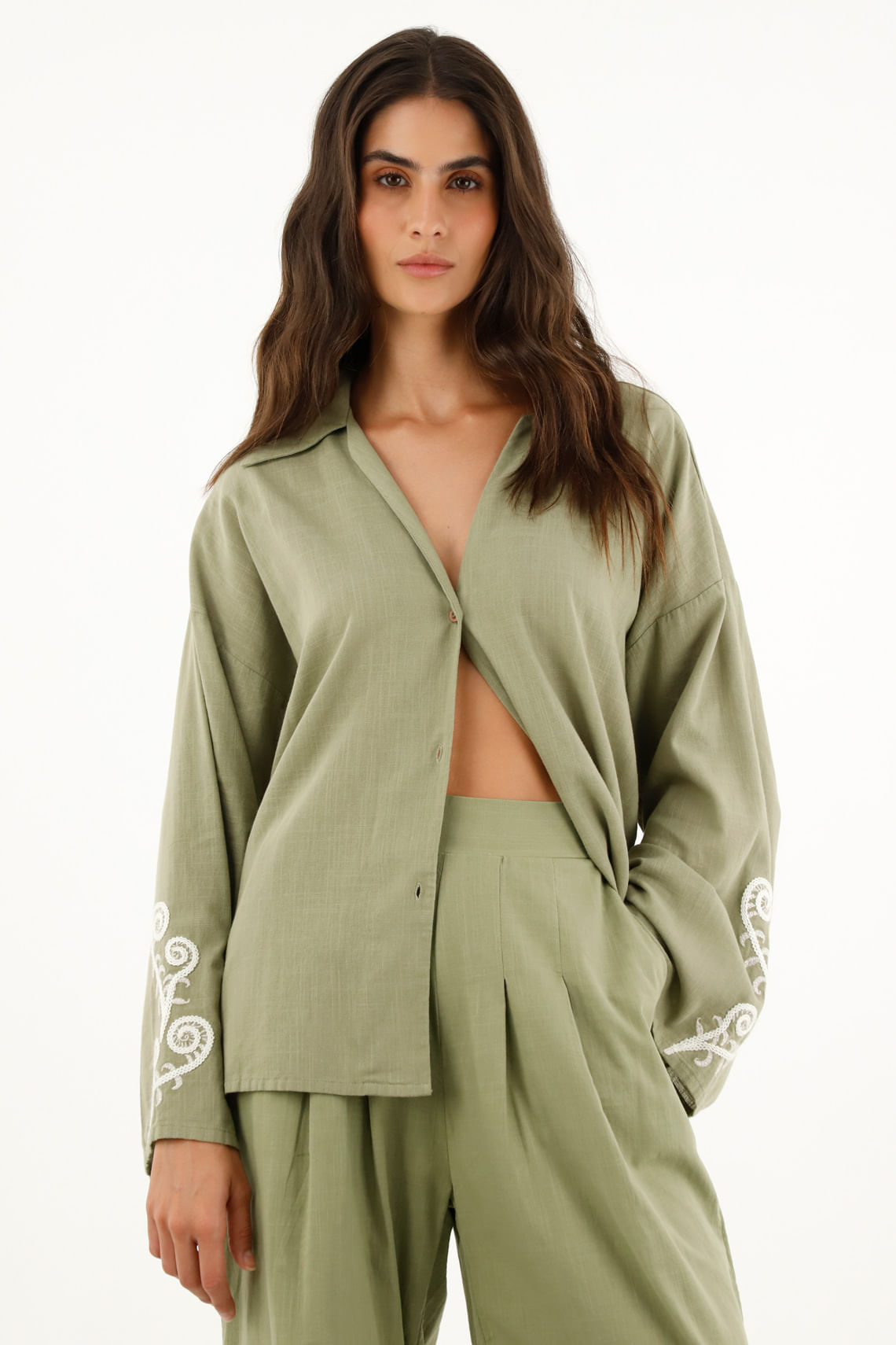 Camisa verde manga larga acampanada para mujer