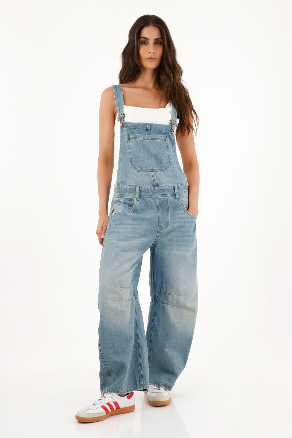 Enterizo tipo overall en denim para mujer