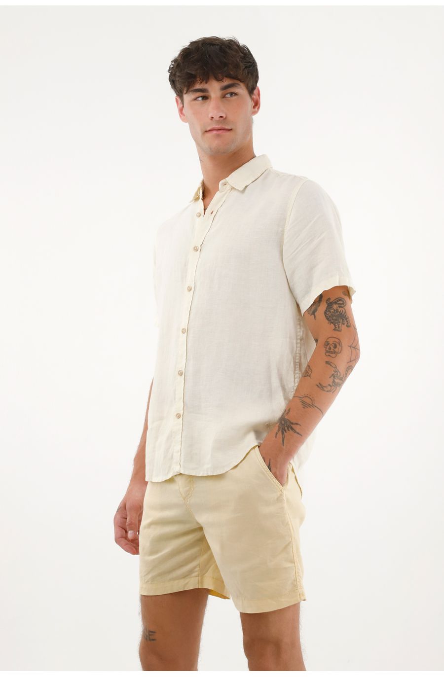 Camisa en 100% lino manga corta amarilla para hombre