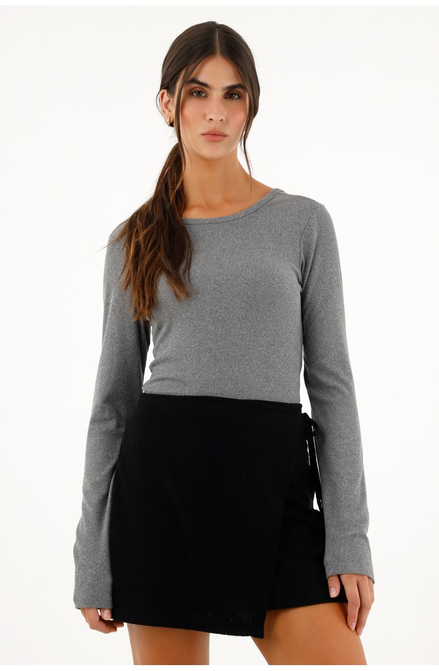 Camiseta gris manga larga en rib para mujer
