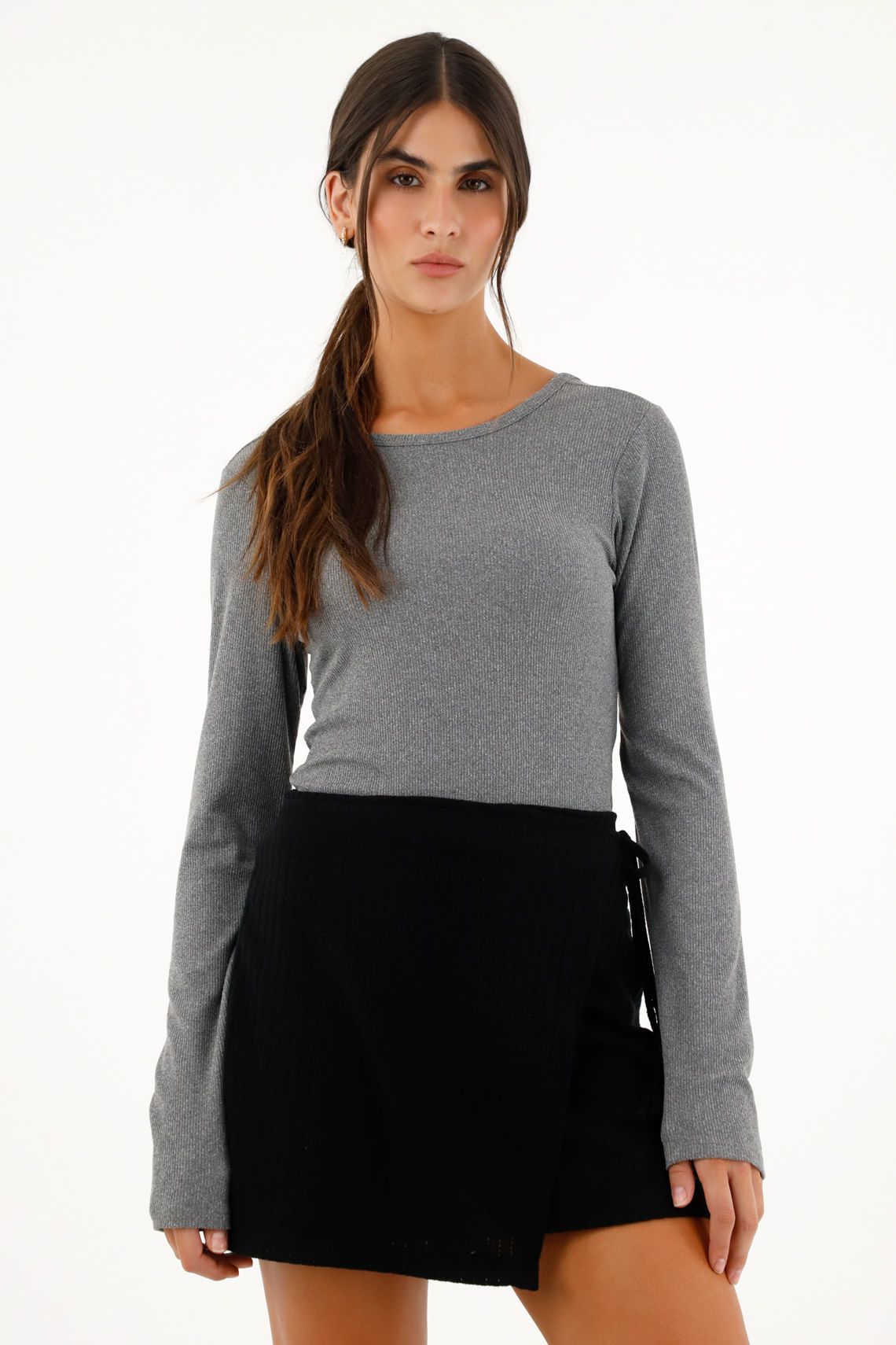 Camiseta gris manga larga en rib para mujer