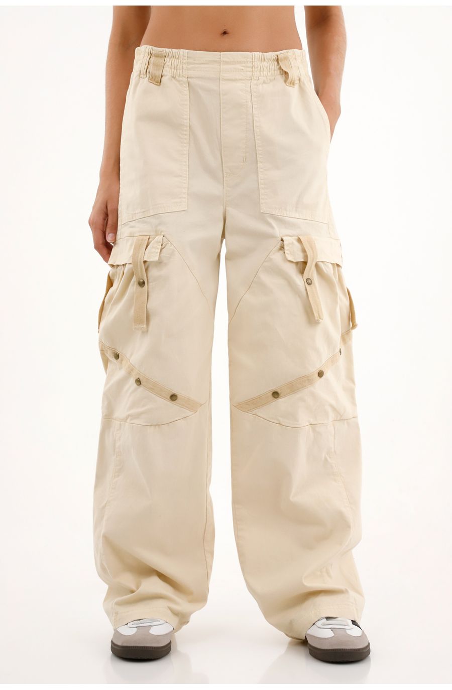 Pantalón tipo jogger café para mujer