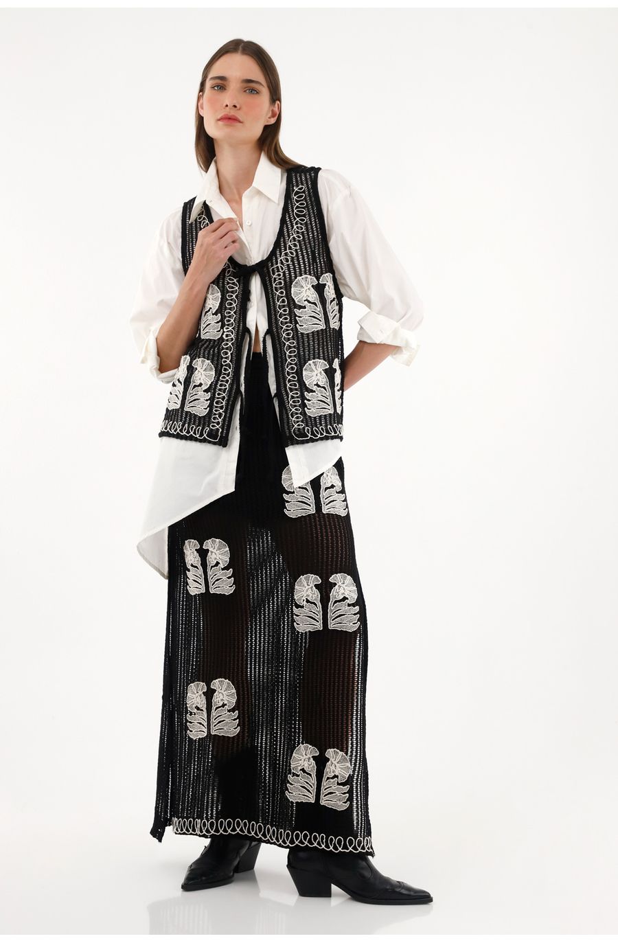 Chaleco negro tipo tejido para mujer