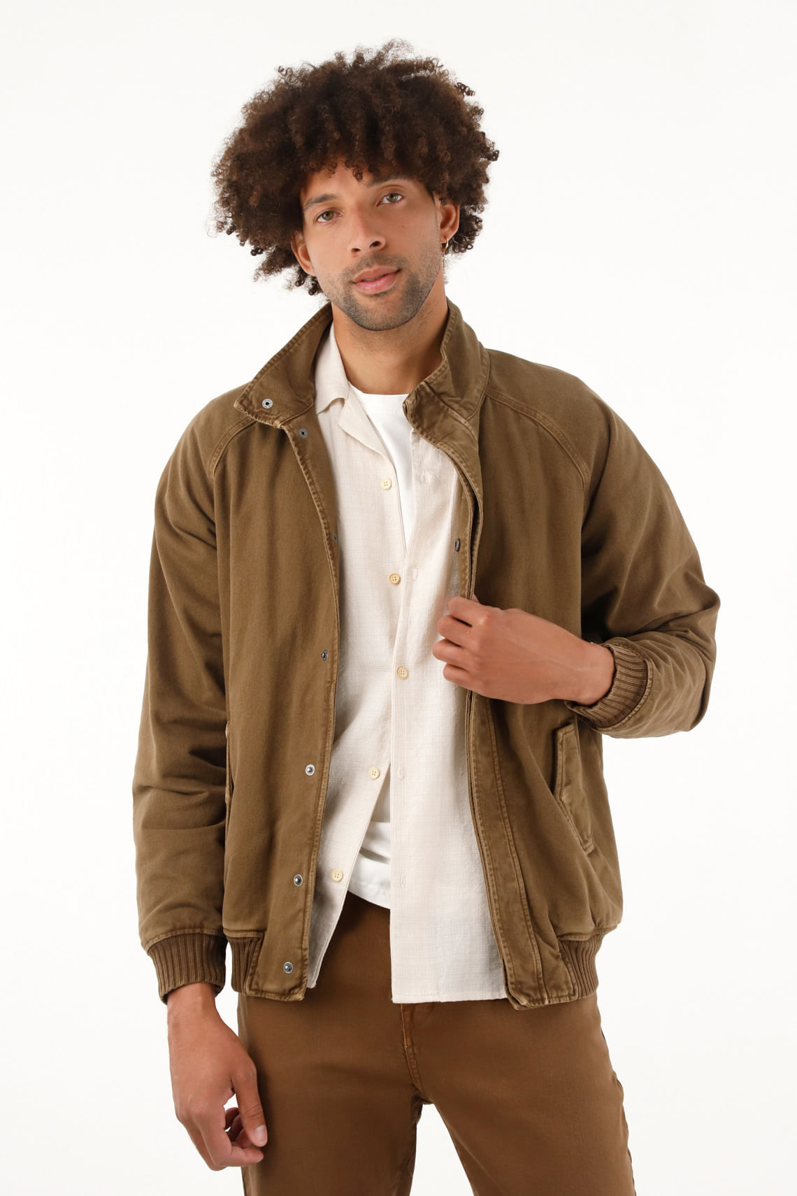 Chaqueta café tipo Bomber para hombre