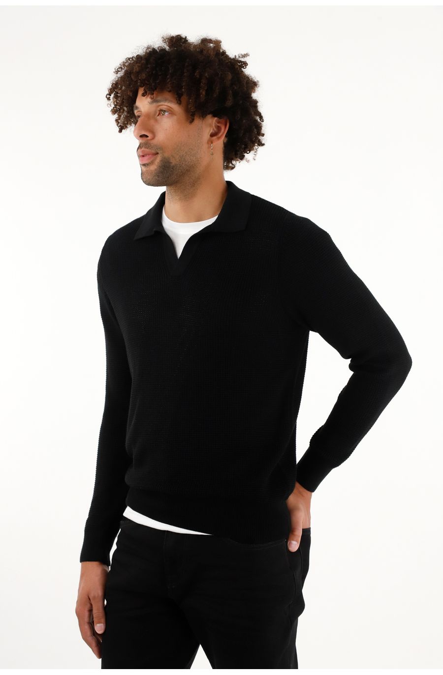 Buzo tipo polo negro para hombre