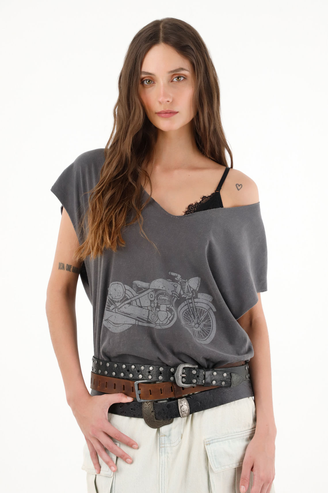 Camiseta gris oversize con estampado de moto para mujer