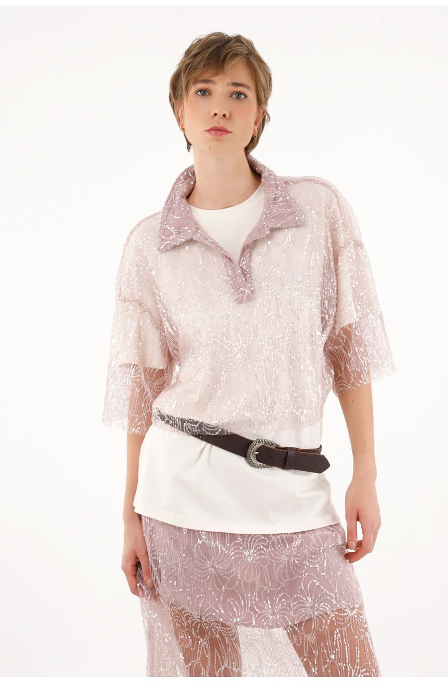 Camisa morada con transparencia y lentejuelas para mujer