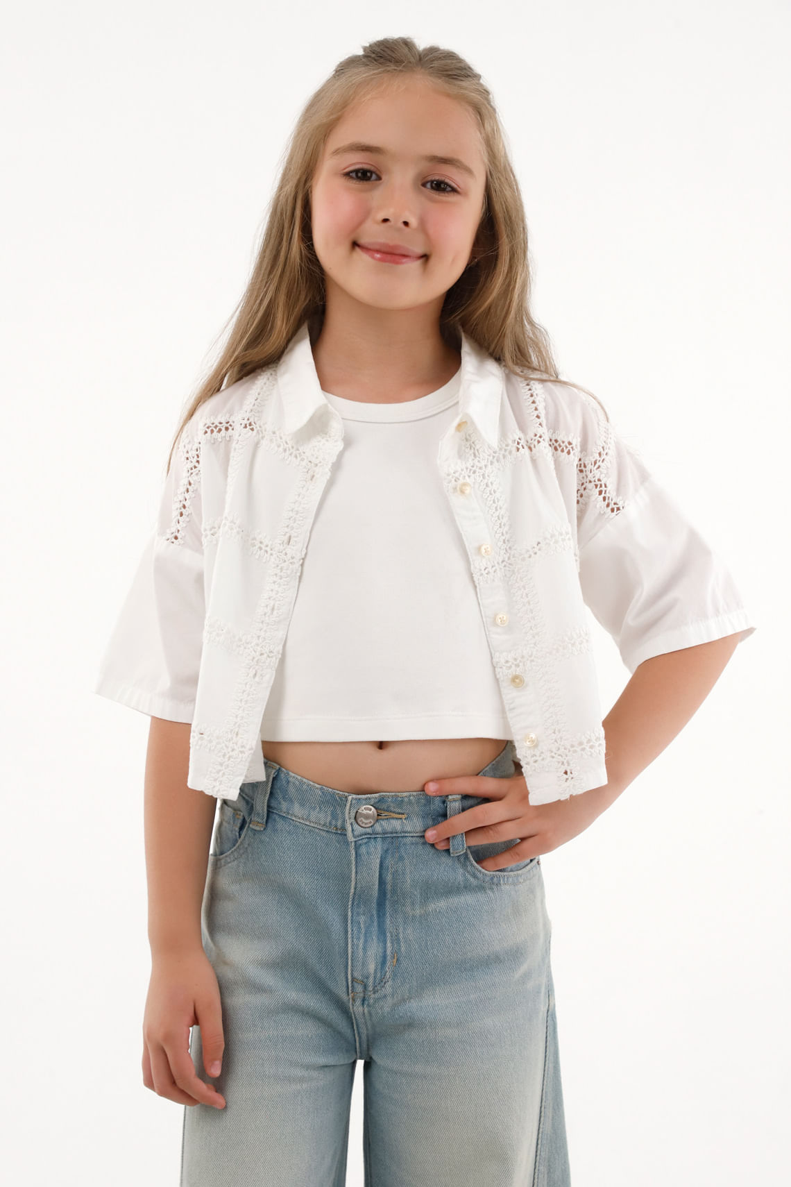 Camisa con diseño a cuadros crudo para niña