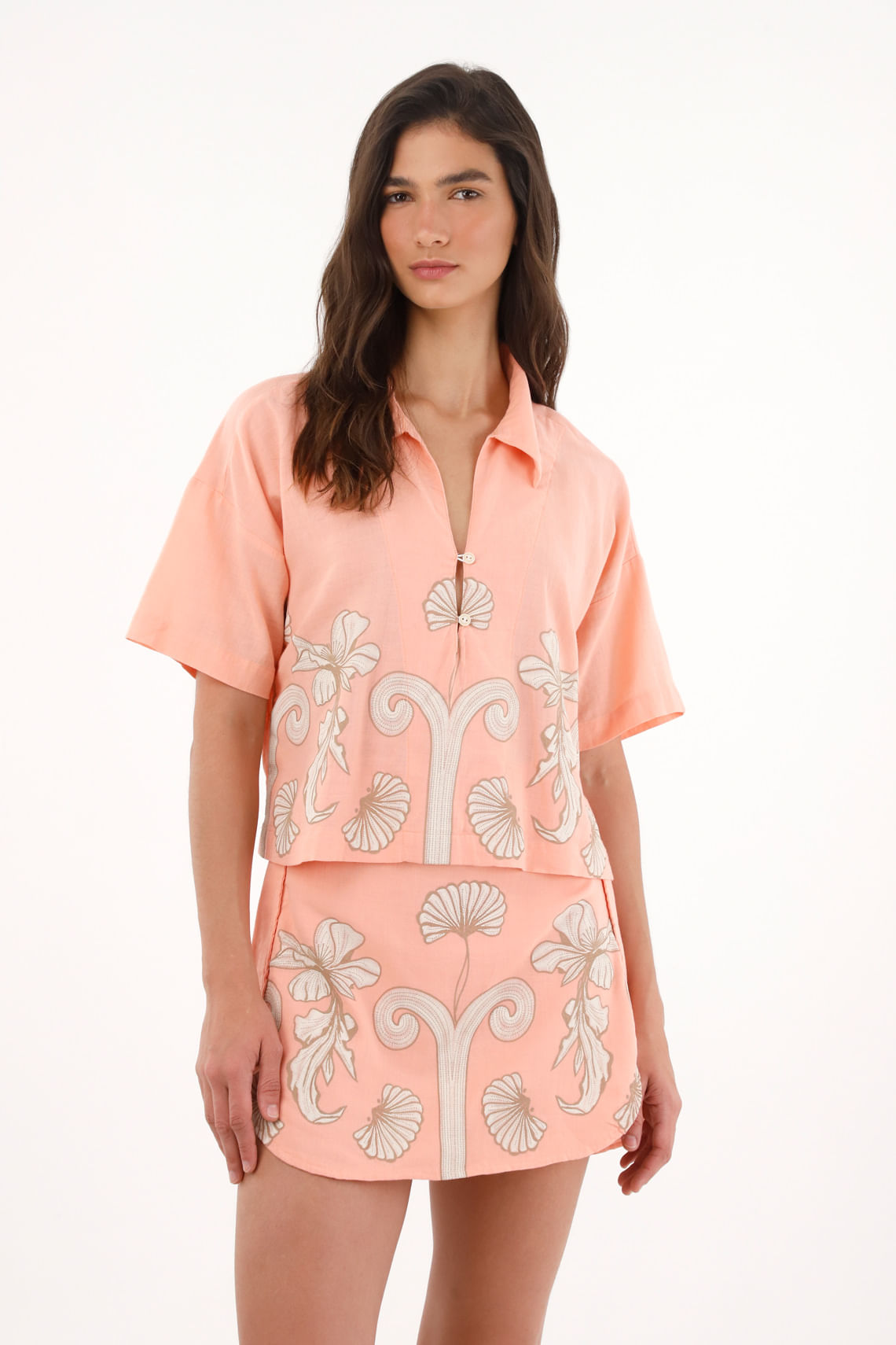 Camisa con estampado especial rosada para mujer