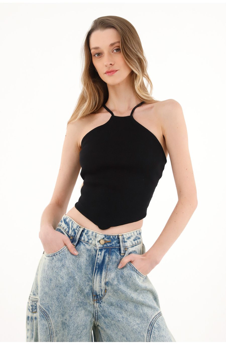 Camiseta negra de tiras para mujer