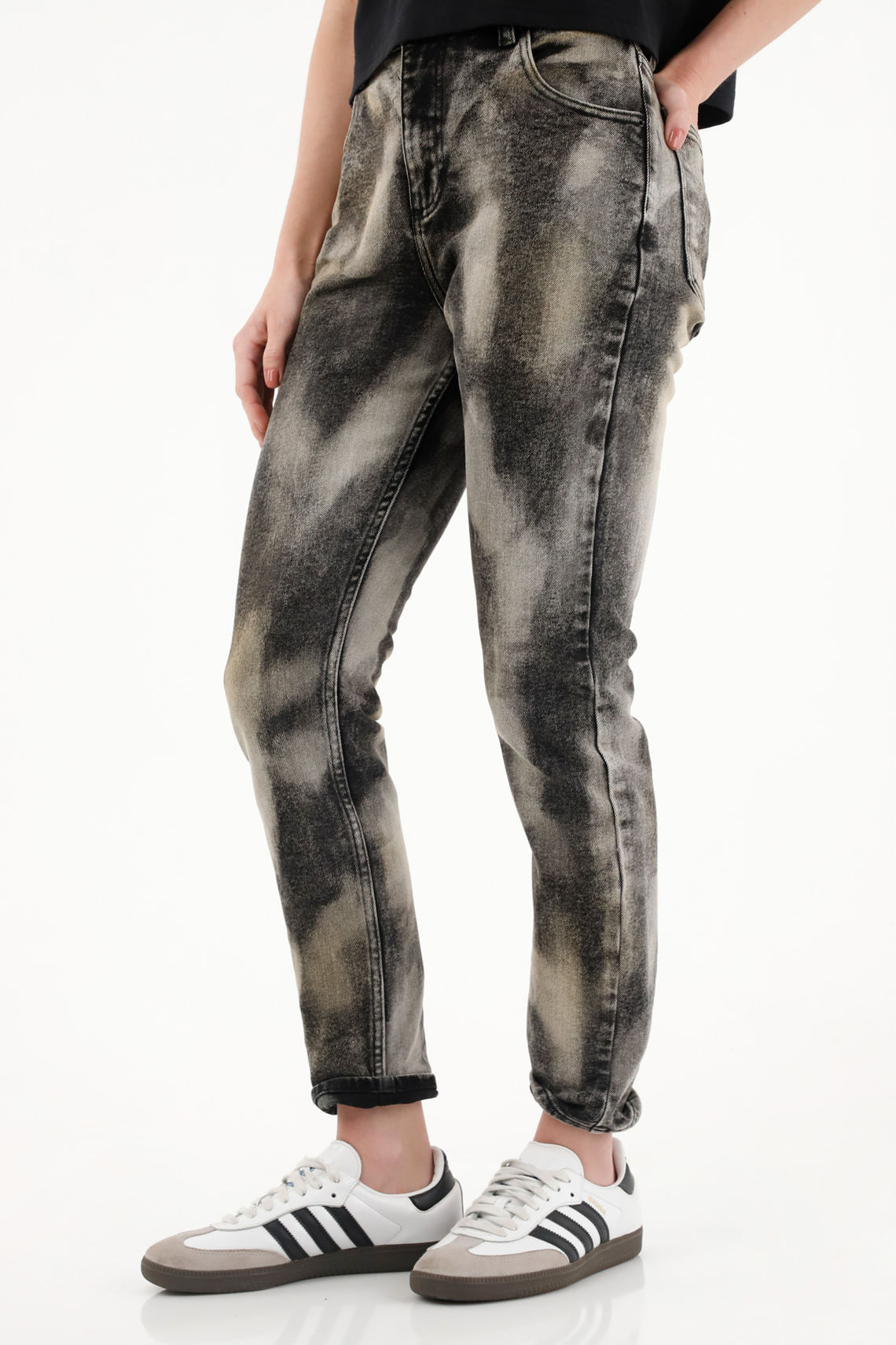 Jean Super Slim tiro medio negro para mujer