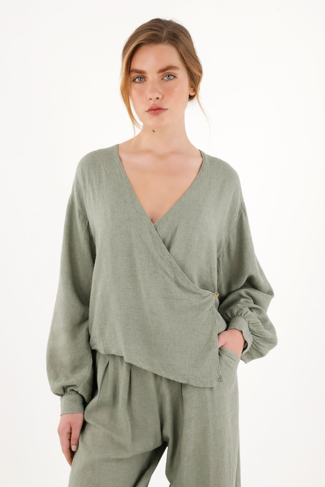 Camisa manga larga verde para mujer