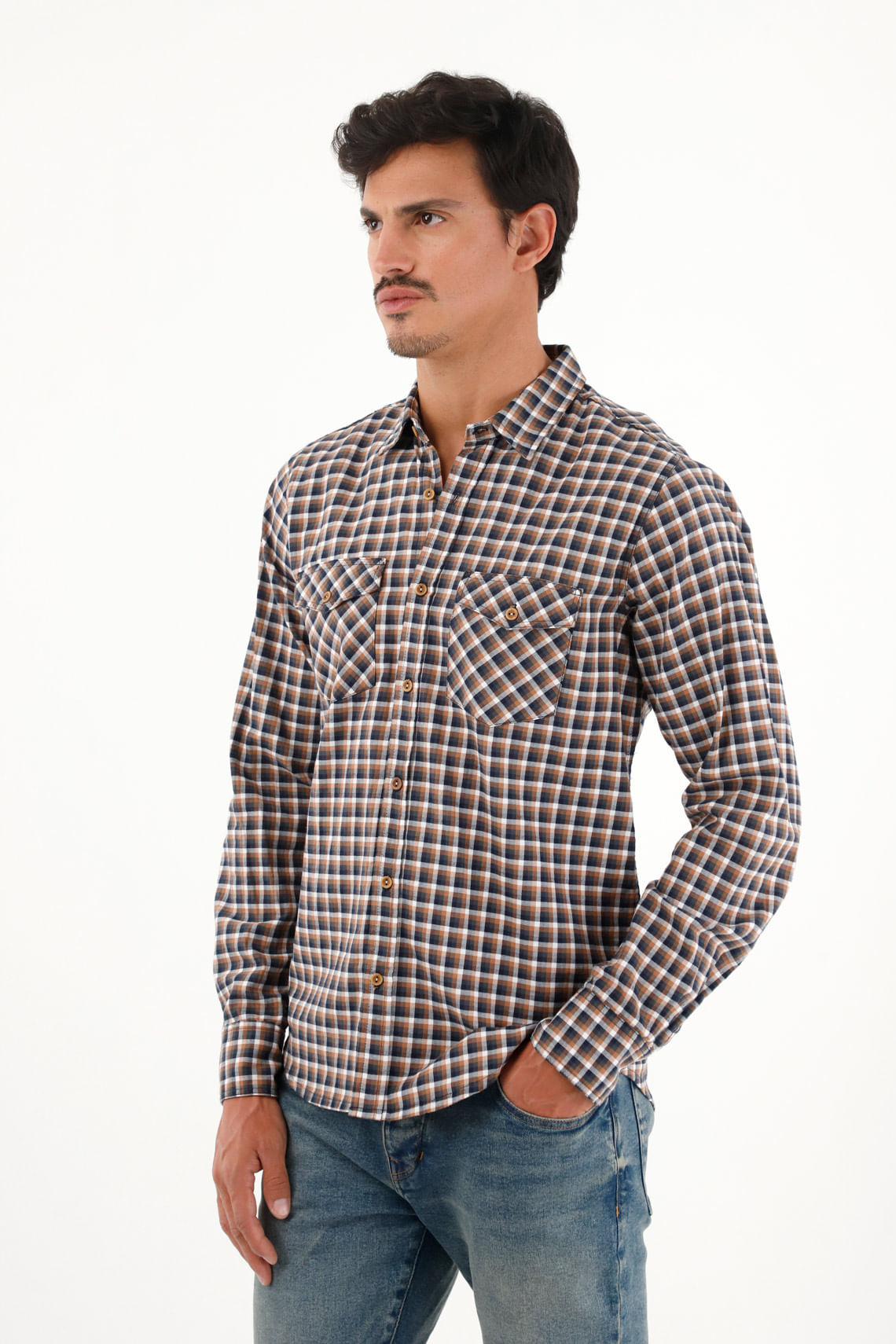 Camisa leñadora con botones en madera café para hombre