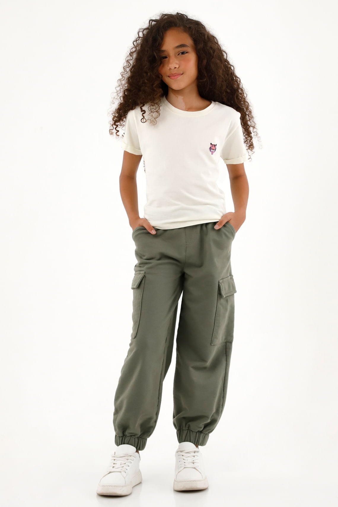 Pantalón jogger con bolsillos cargo verde para niña