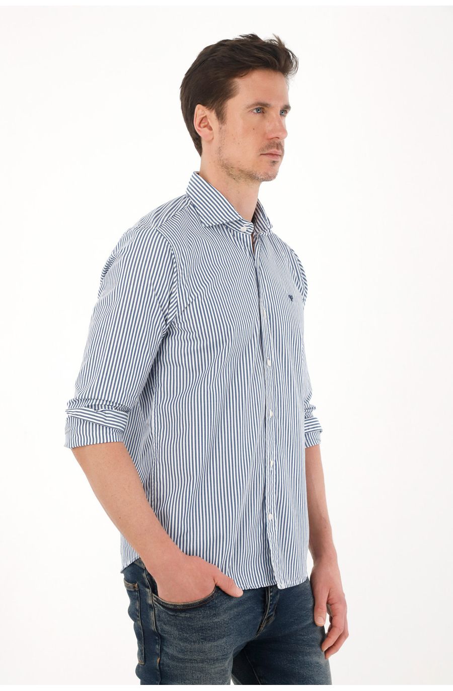 Camisa azul manga larga con diseño a rayas para hombre