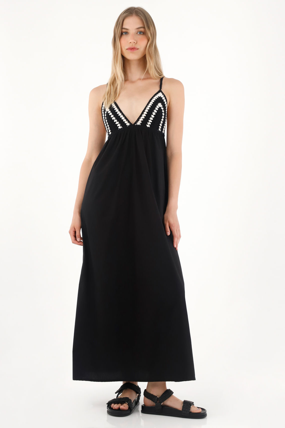 Vestido largo con diseño de copas en crochet negro para mujer