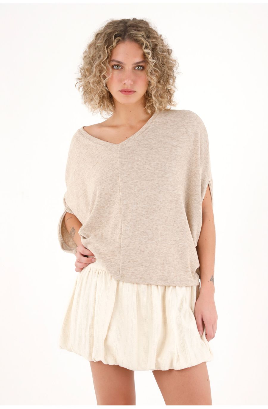 Camiseta de silueta amplia café para mujer