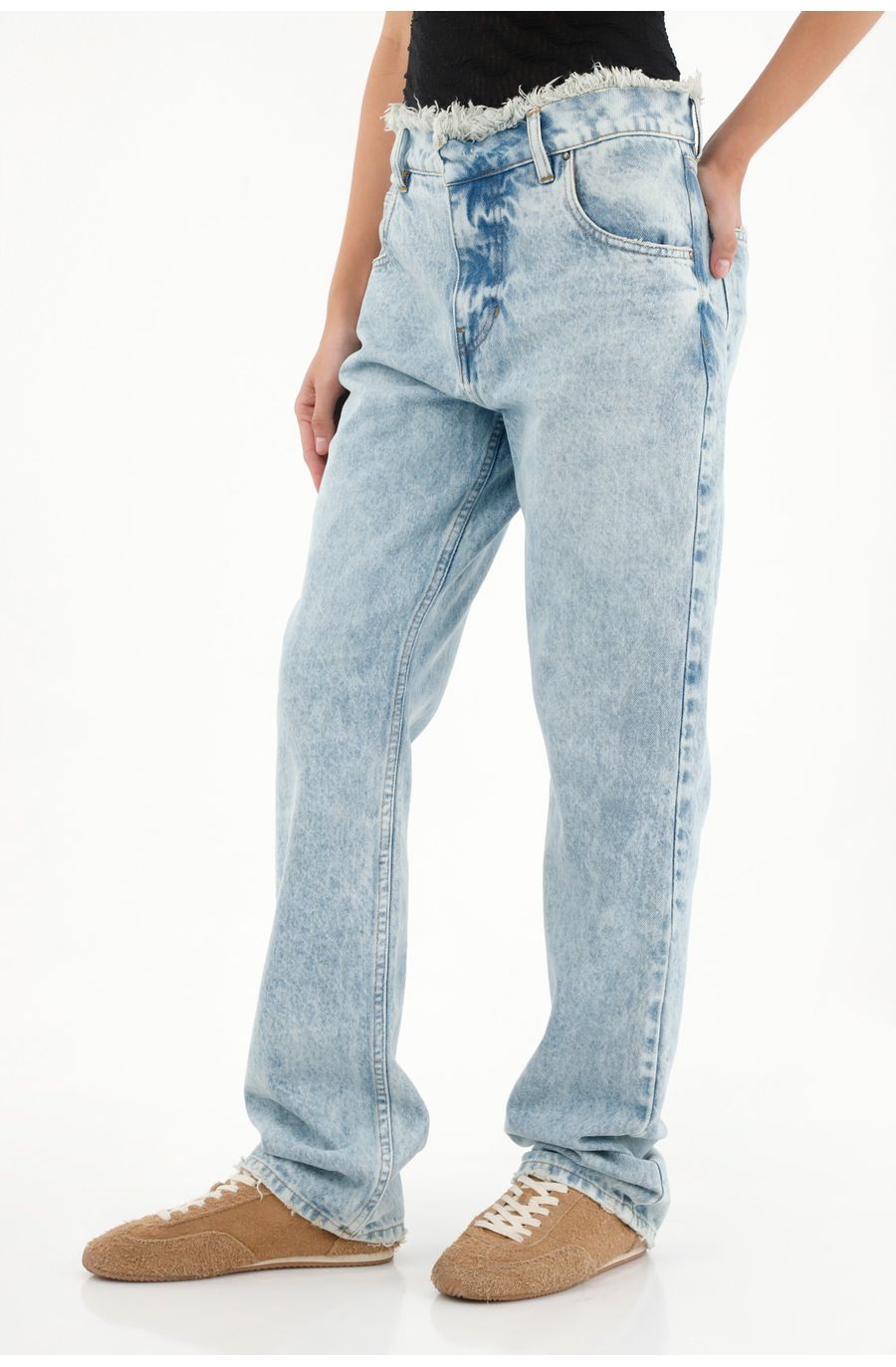 Jean Recto de tiro medio con pretina desflecada para mujer