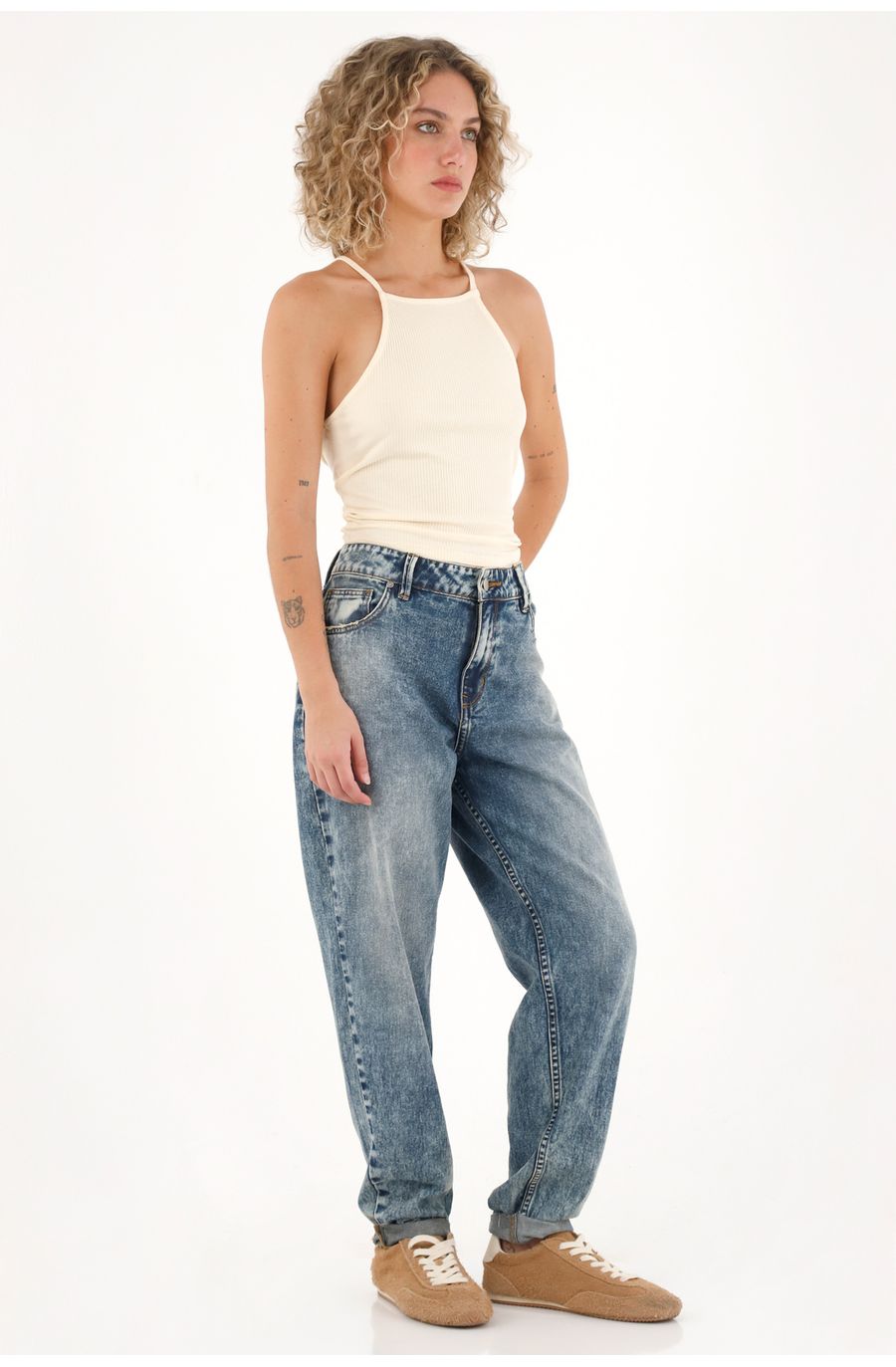 Jean Boyfriend con ruedo al corte azul para mujer